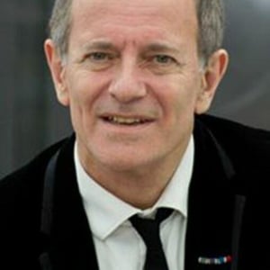 Francis Huster