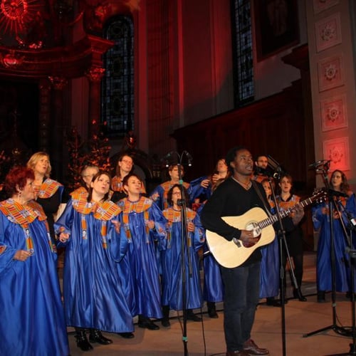 Les Sun Gospel Singers 4