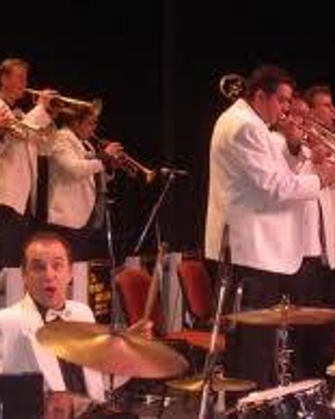 The Glenn Miller Memorial Orchestra