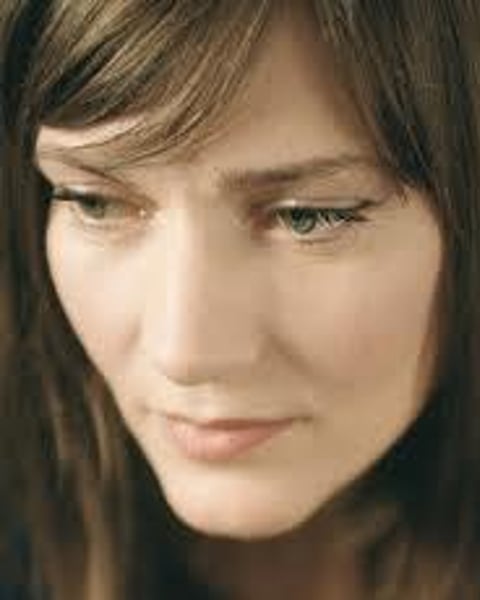Elise Caron