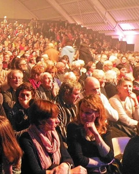 Tous en scène