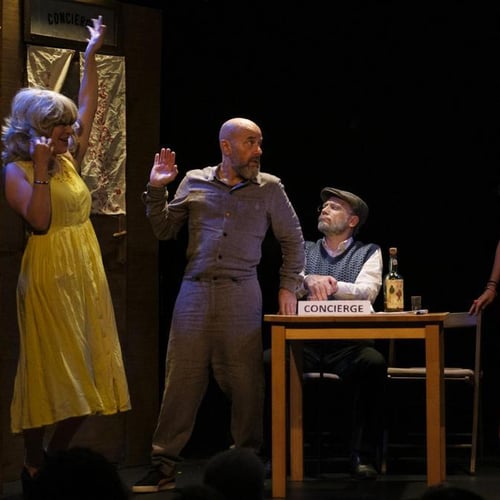 Compagnie De Theatre Taras 4