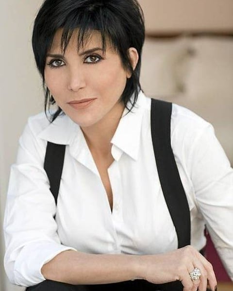 Liane Foly