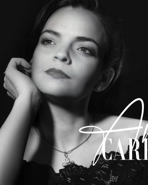 Anne Carrere