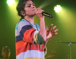 Soom T