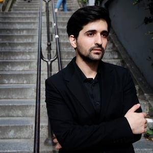Jorge Gonzalez Buajasan (piano)