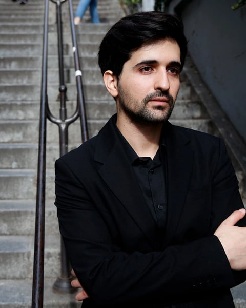 Jorge Gonzalez Buajasan (piano)
