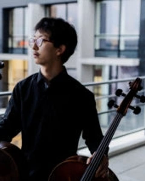 Bogeun Park (violoncelle)