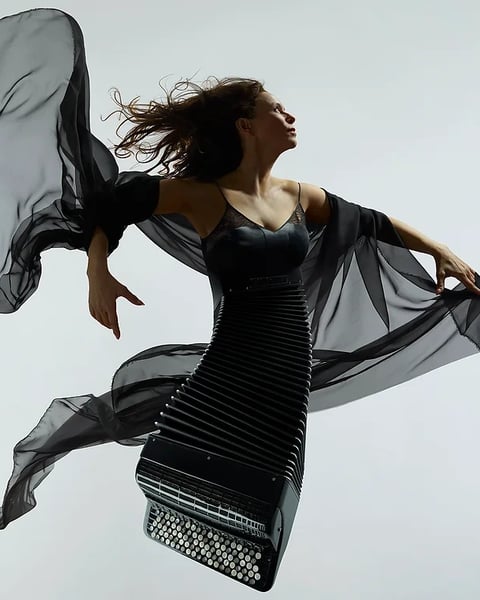 ANNICK CISARUK & DAVID VENITUCCI