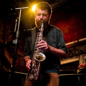 Tom Naouri - sax
