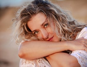 Laure Favre-Kahn