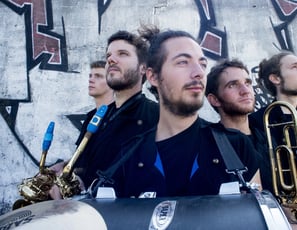 Mouv'n'brass