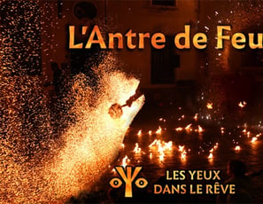 Les Yeux dans le Rêve