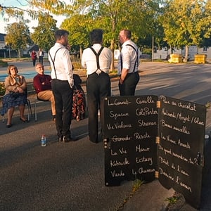 Garçons s'il vous plaît